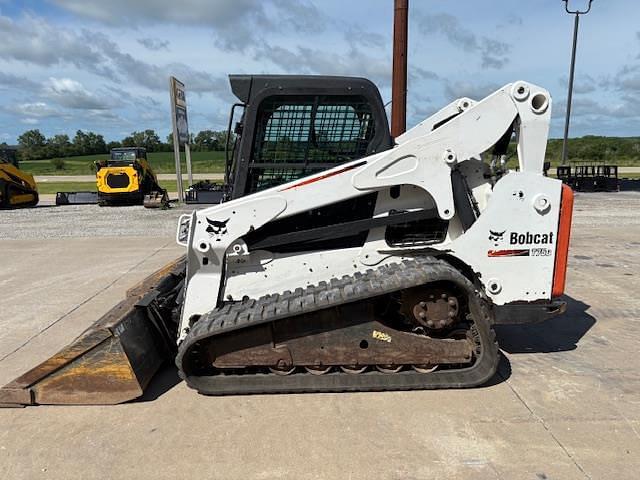 Image of Bobcat T750 equipment image 2