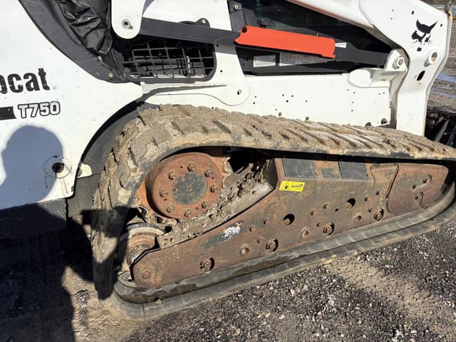 Image of Bobcat T750 equipment image 2