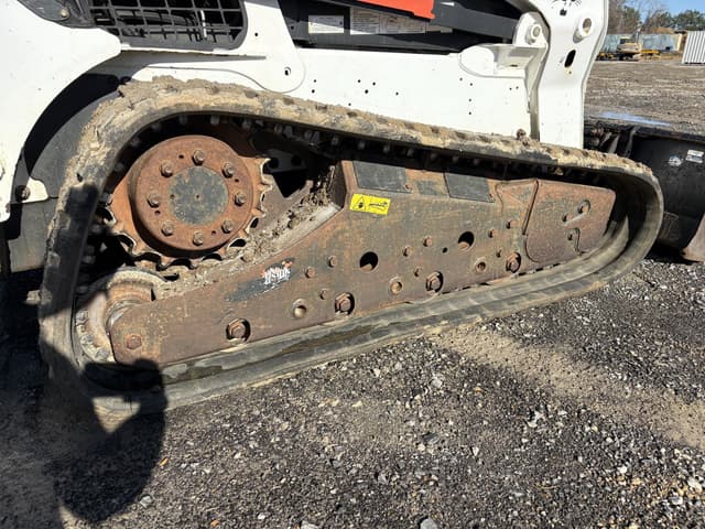 Image of Bobcat T750 equipment image 3