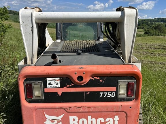 Image of Bobcat T750 equipment image 4