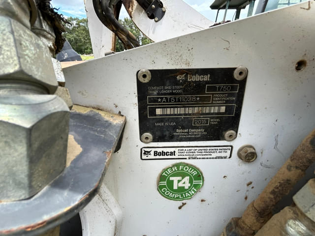 Image of Bobcat T750 equipment image 4