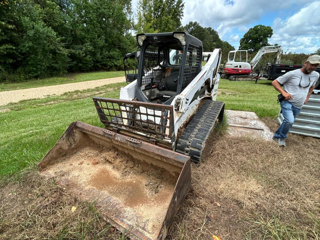 Image of Bobcat T750 equipment image 1