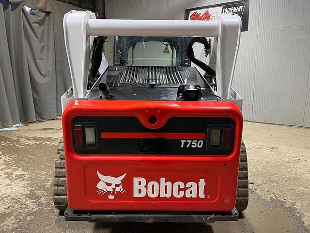 Image of Bobcat T750 equipment image 3