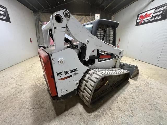 Image of Bobcat T750 equipment image 4