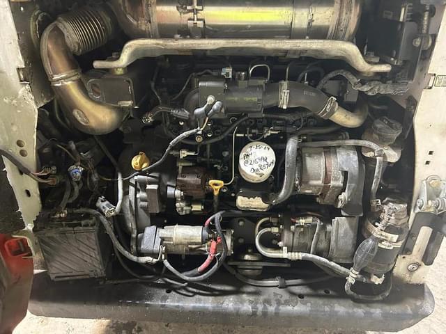 Image of Bobcat T770 equipment image 4