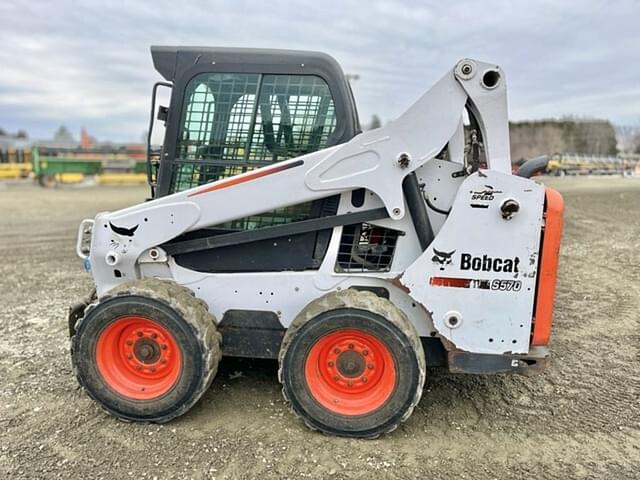 Image of Bobcat S570 equipment image 3