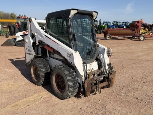Image of Bobcat S590 equipment image 2