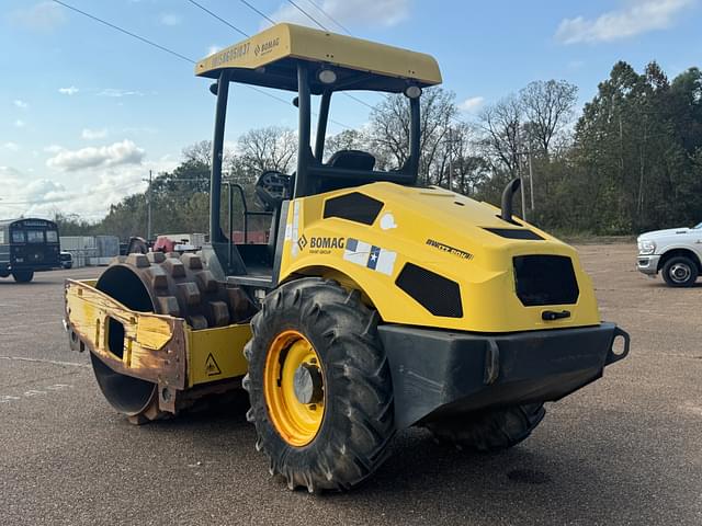 Image of Bomag BW177PDH-5 equipment image 2