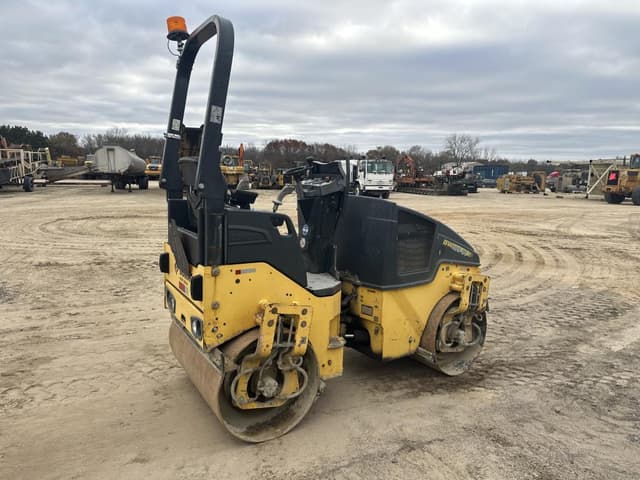 Image of Bomag BW120SL equipment image 4