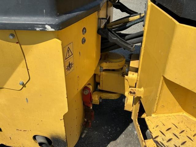 Image of Bomag BW120SL-5 equipment image 4