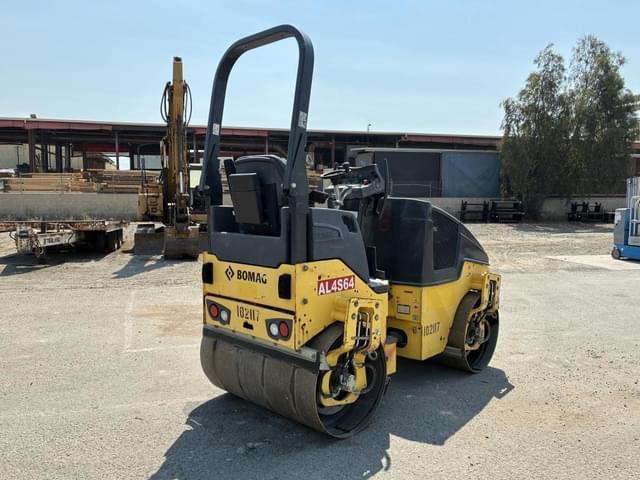 Image of Bomag BW120SL-5 equipment image 2