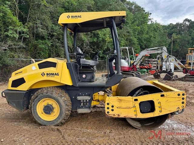 Image of Bomag BW145D-5 equipment image 1