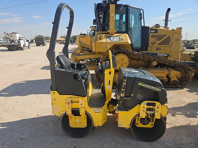 Image of Bomag BW900-50 equipment image 3