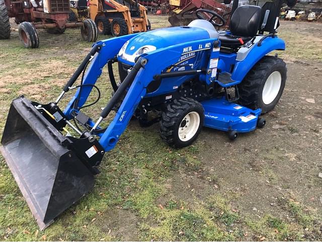 Image of New Holland Boomer 24 equipment image 1