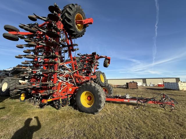 Image of Bourgault 3320 equipment image 4