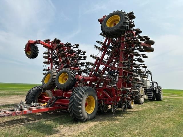 2015 Bourgault 3320 Equipment Image0