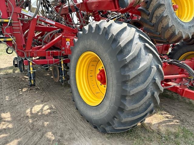 Image of Bourgault 3320 equipment image 4