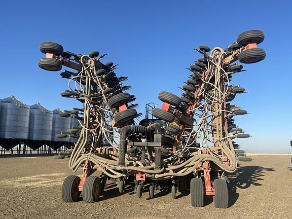 Image of Bourgault 3320 equipment image 3