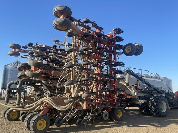 Image of Bourgault 3320 equipment image 2