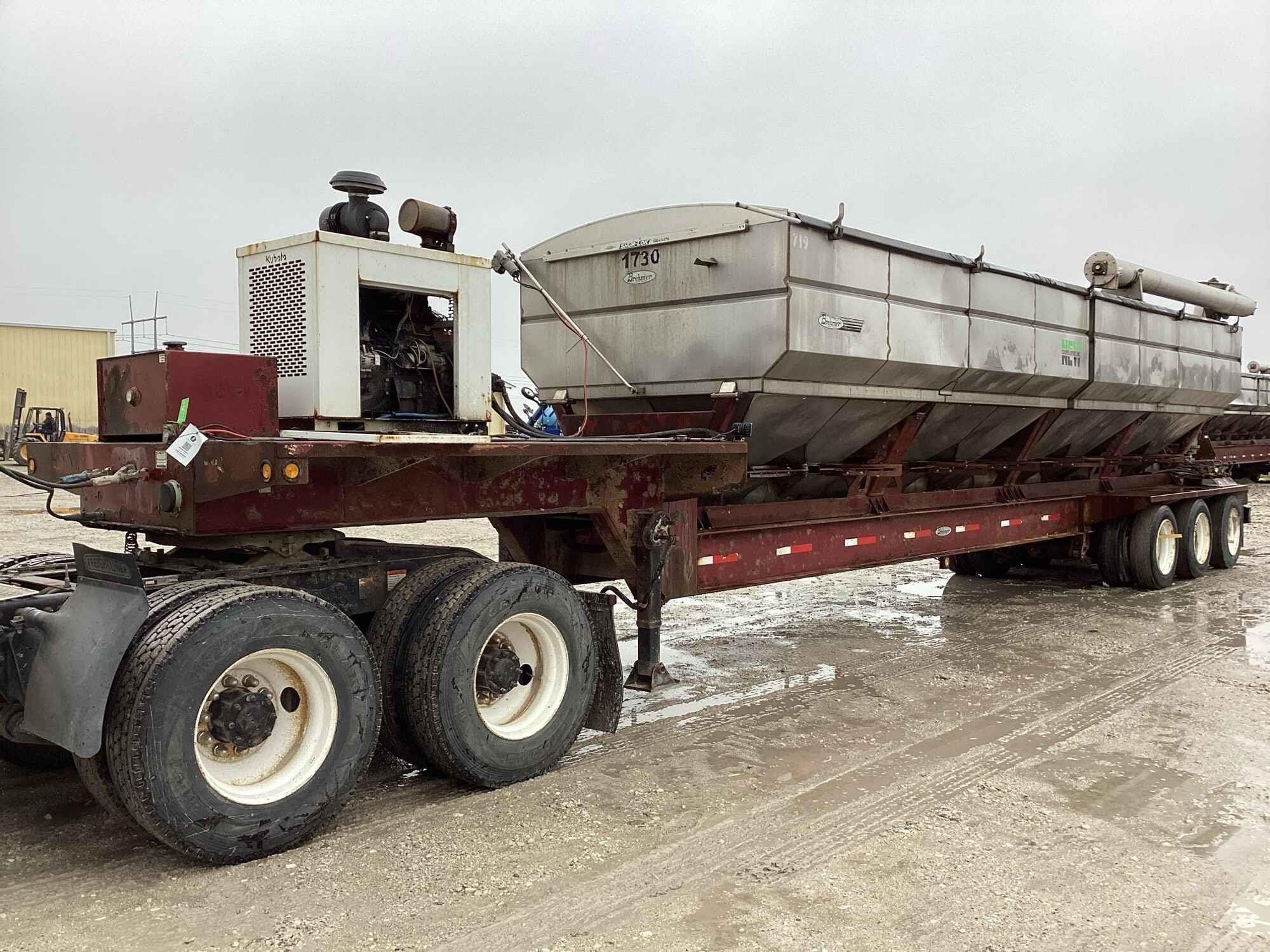 2015 Brehmer Fertilizer Tender Equipment Image0