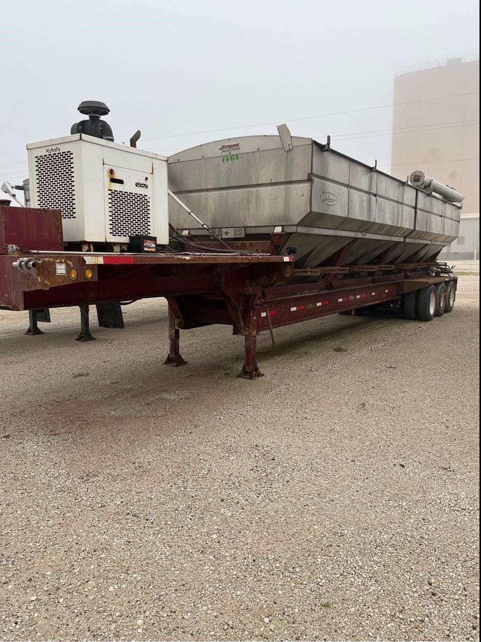 2015 Brehmer Fertilizer Tender Equipment Image0