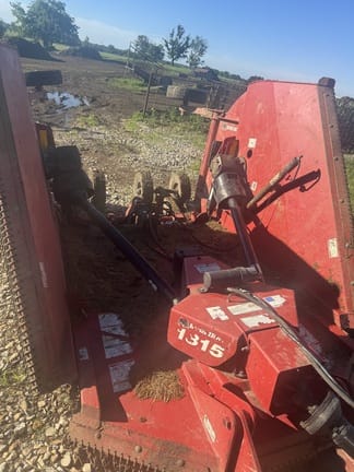 2015 Bush Hog 1815 Equipment Image0