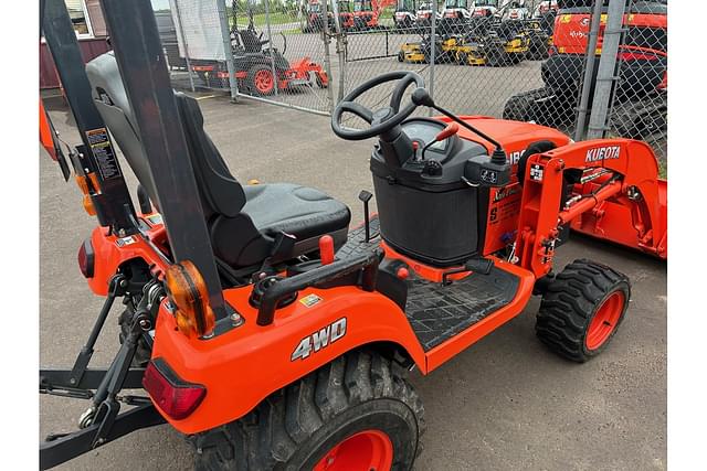 Image of Kubota BX2670 equipment image 4