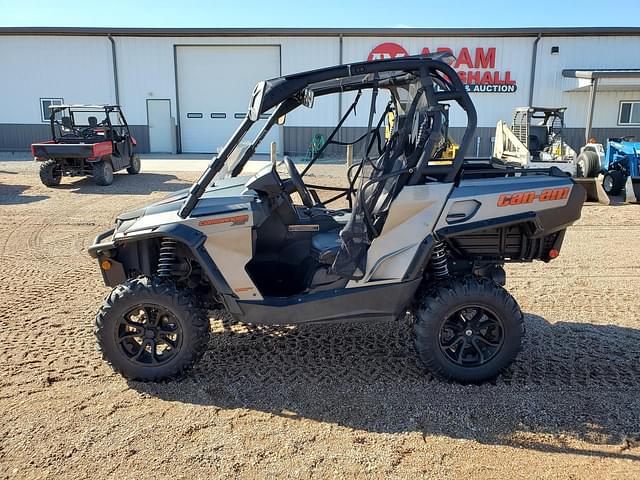 Image of Can-Am Commander XT  equipment image 4