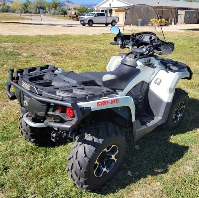 Image of Can-Am Outlander 500 equipment image 3