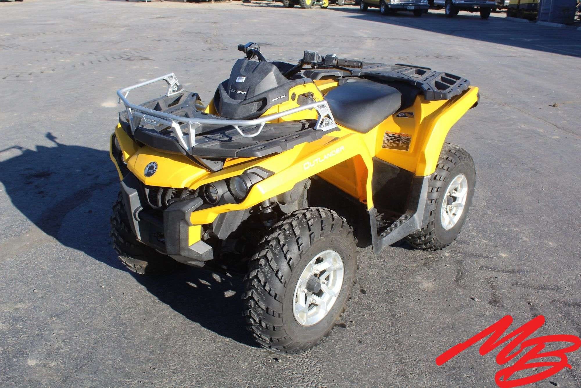 2015 Can-Am Outlander 800 Equipment Image0