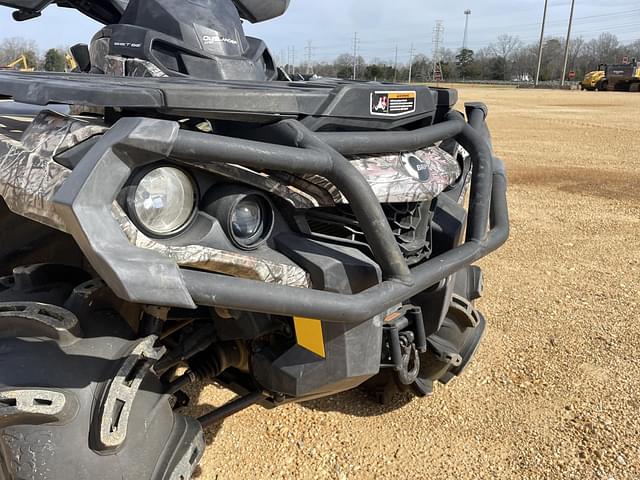 Image of Can-Am Outlander equipment image 4