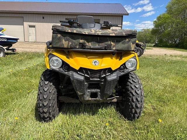 Image of Can-Am Outlander equipment image 1