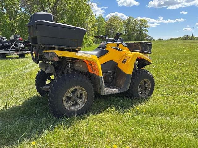 Image of Can-Am Outlander equipment image 3