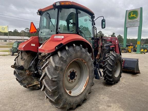 Image of Case IH Farmall 105U equipment image 4