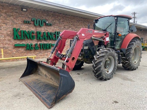 Main image Case IH Farmall 105U