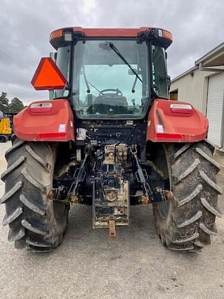 Image of Case IH Farmall 105U equipment image 3