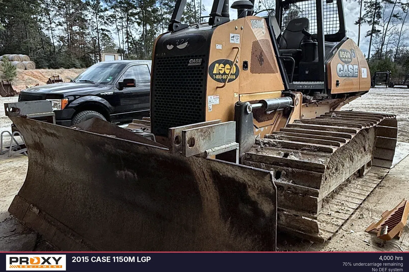 2015 Case 1150M LGP Equipment Image0