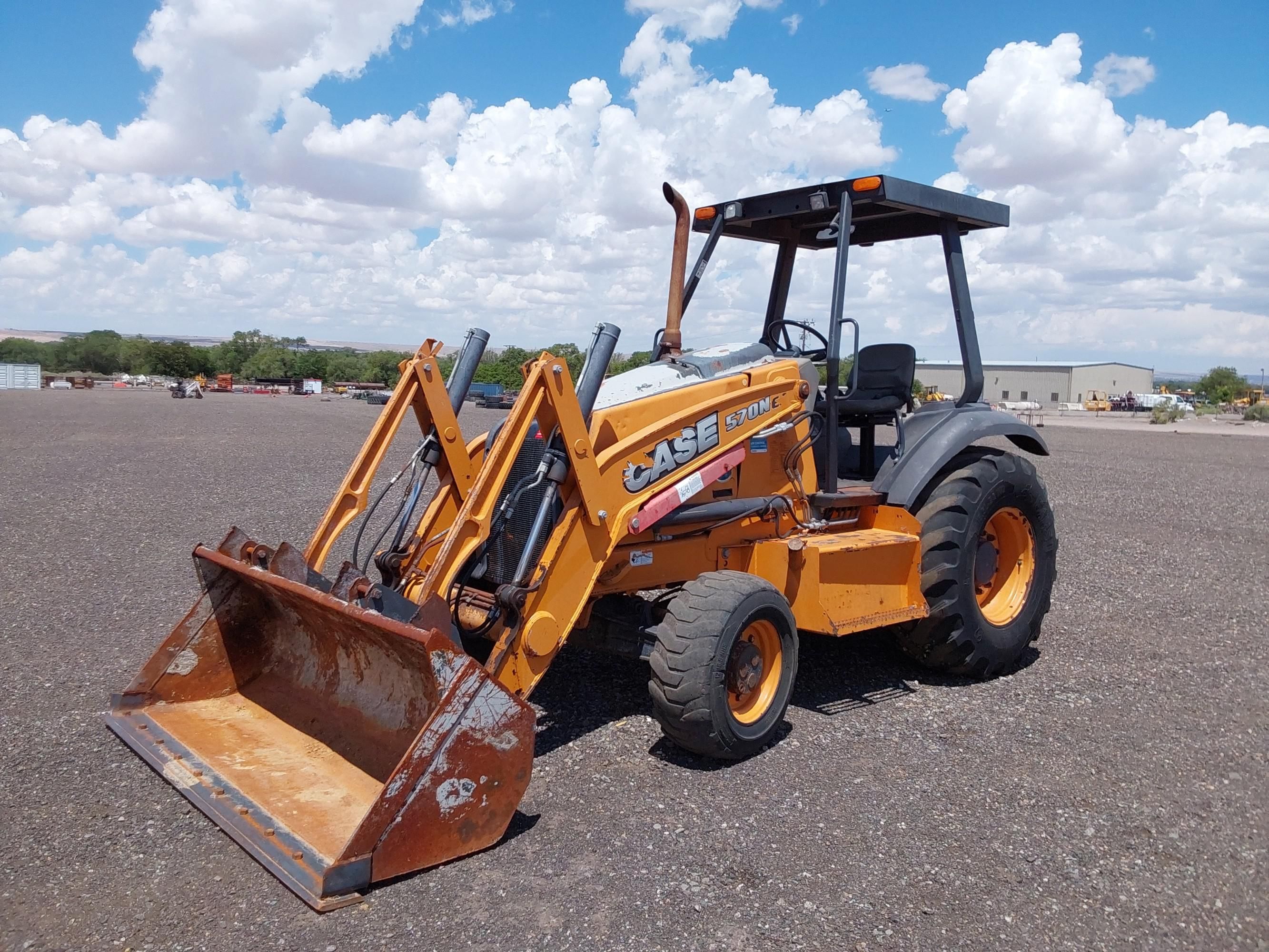 Main image Case 570N