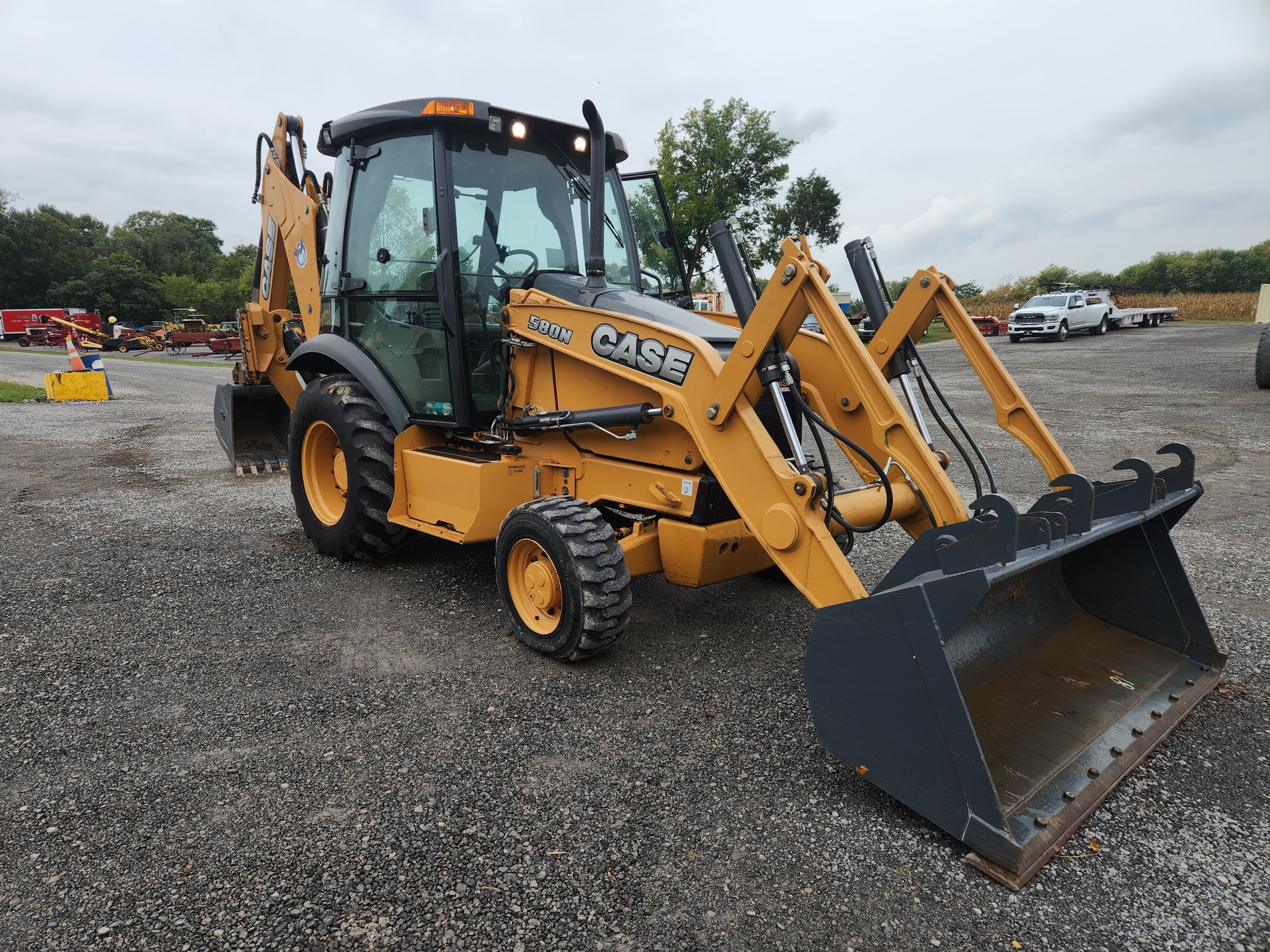 2015 Case 580N Equipment Image0