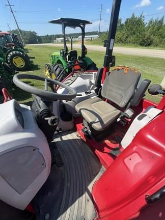 Image of Case IH Farmall 75C equipment image 4
