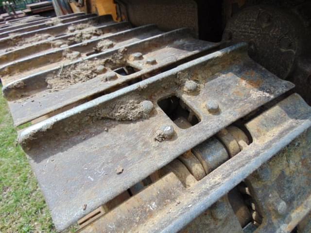 Image of Case 750M equipment image 3