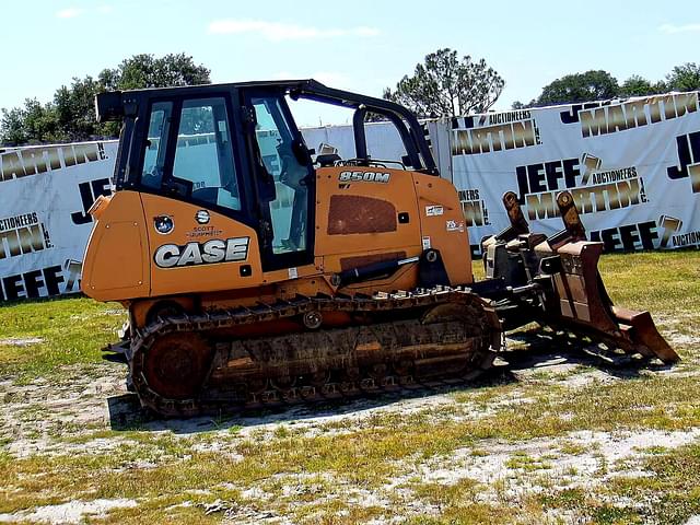 Image of Case 850M equipment image 3