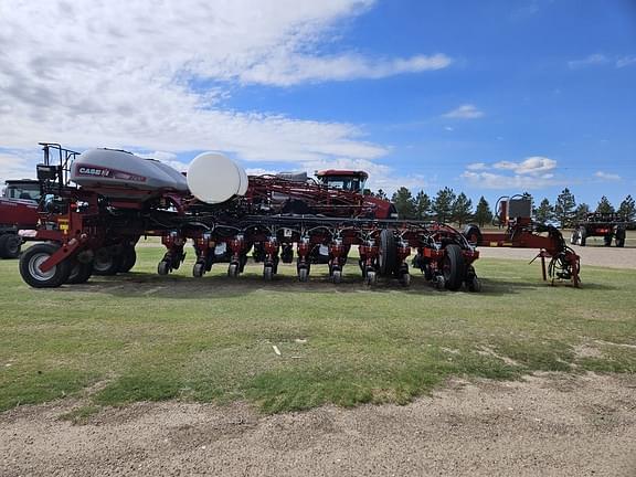 Image of Case IH 1255 equipment image 3