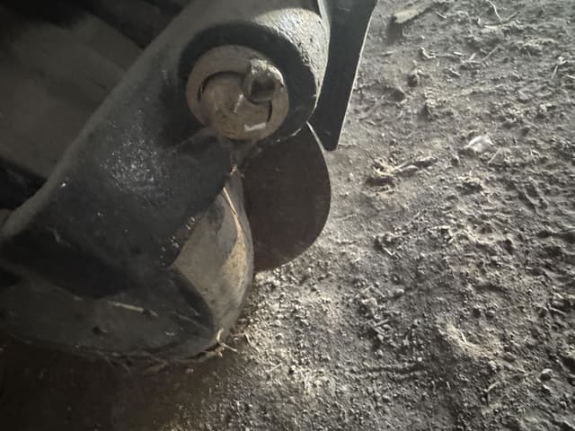 Image of Case IH 1235 equipment image 2