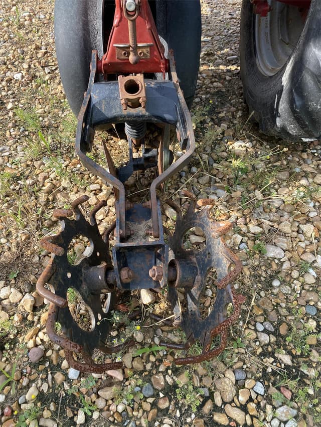 Image of Case IH 1235 equipment image 4