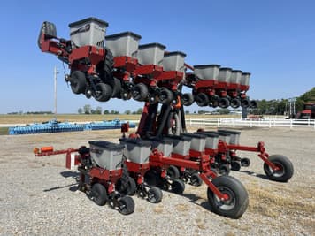 Main image Case IH 1235
