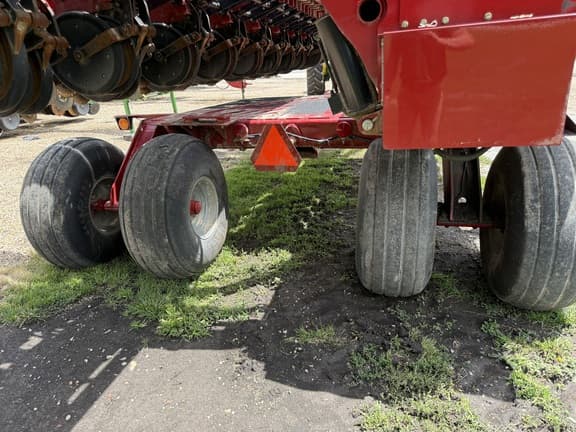 Image of Case IH 1245 equipment image 4