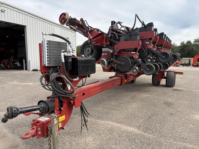 Image of Case IH 1245 equipment image 2