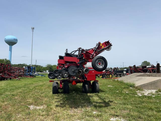 Image of Case IH 1245 equipment image 4