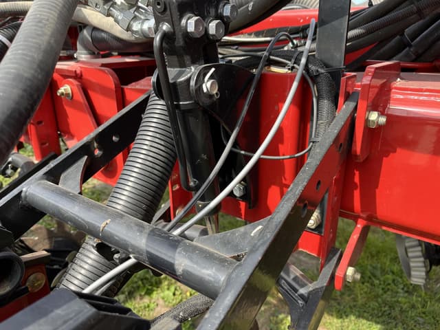 Image of Case IH 1255 equipment image 4